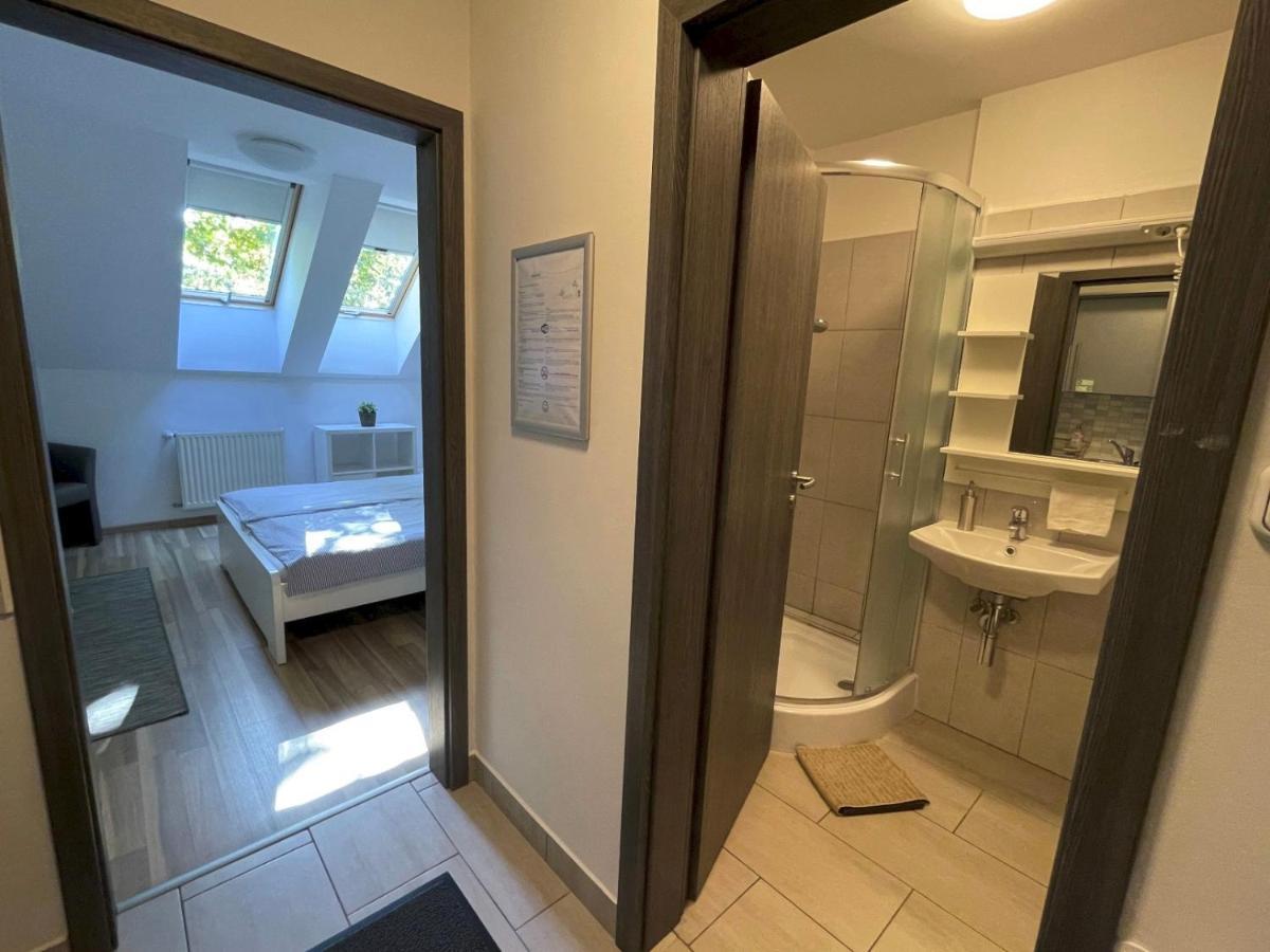 Benevia Apartments Pecs Luaran gambar