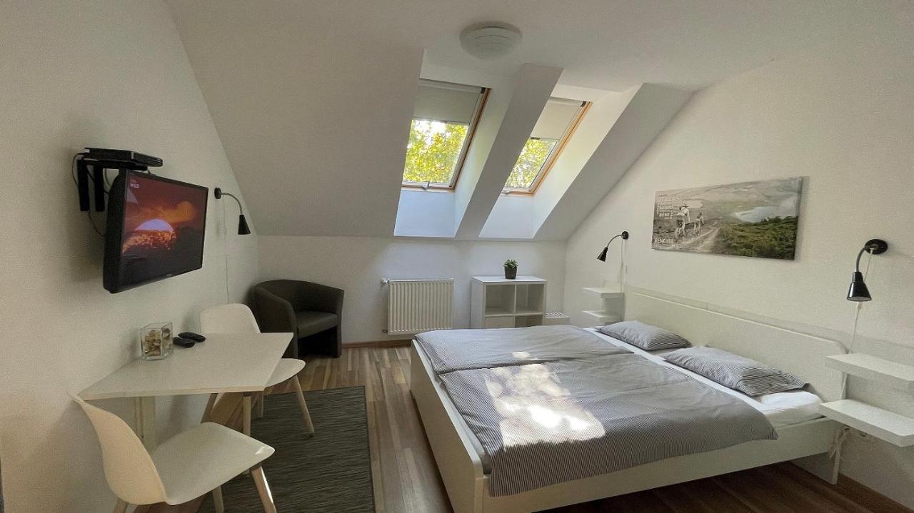 Benevia Apartments Pecs Luaran gambar