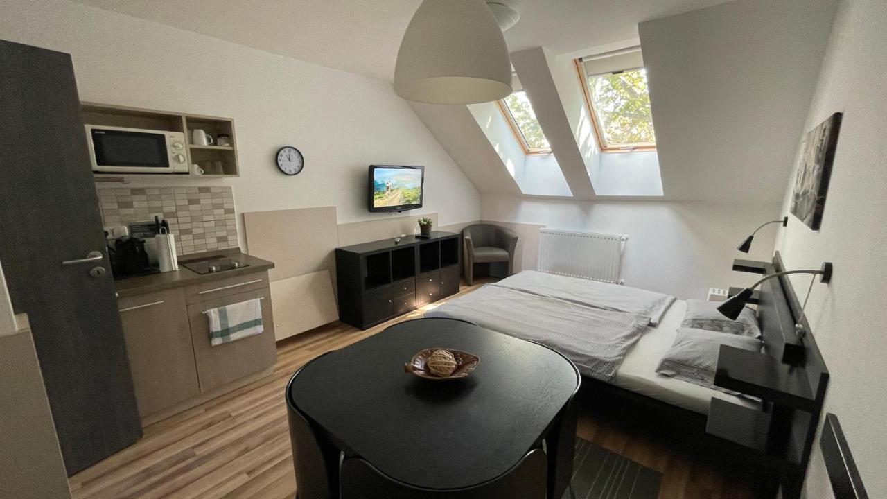 Benevia Apartments Pecs Luaran gambar