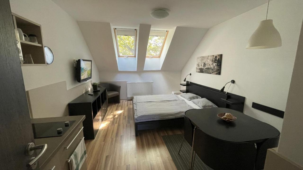 Benevia Apartments Pecs Luaran gambar