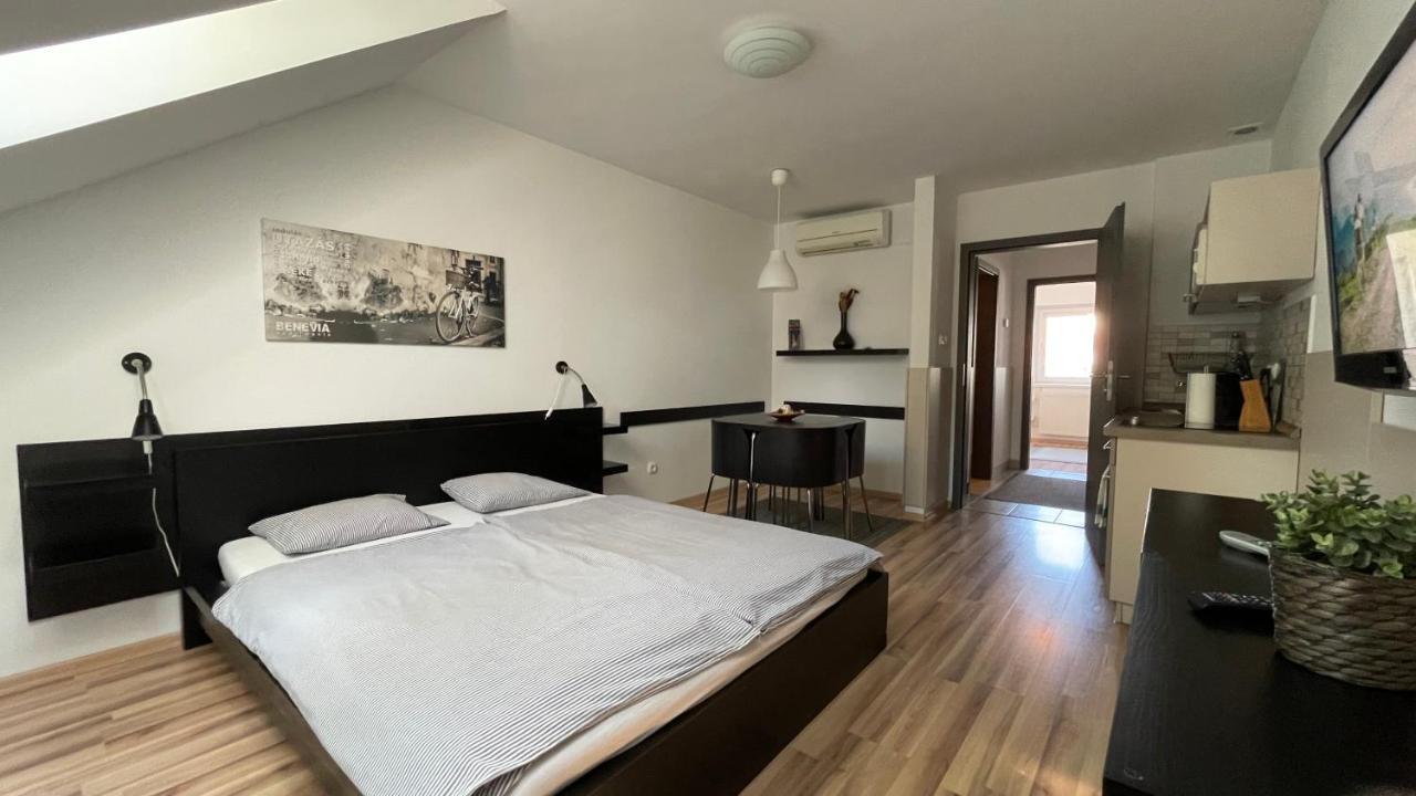 Benevia Apartments Pecs Luaran gambar