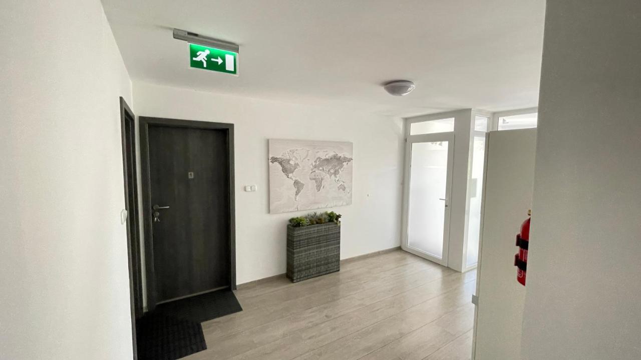 Benevia Apartments Pecs Luaran gambar