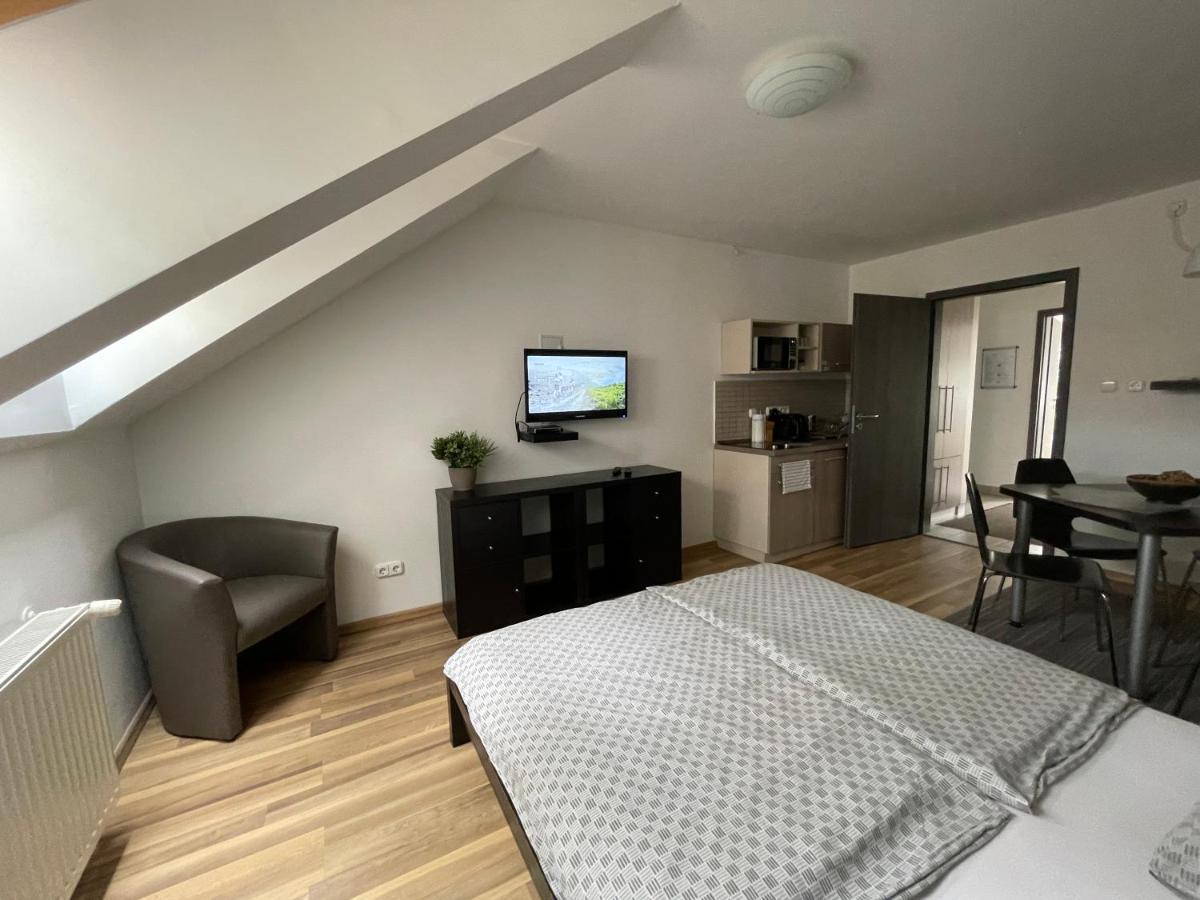 Benevia Apartments Pecs Luaran gambar